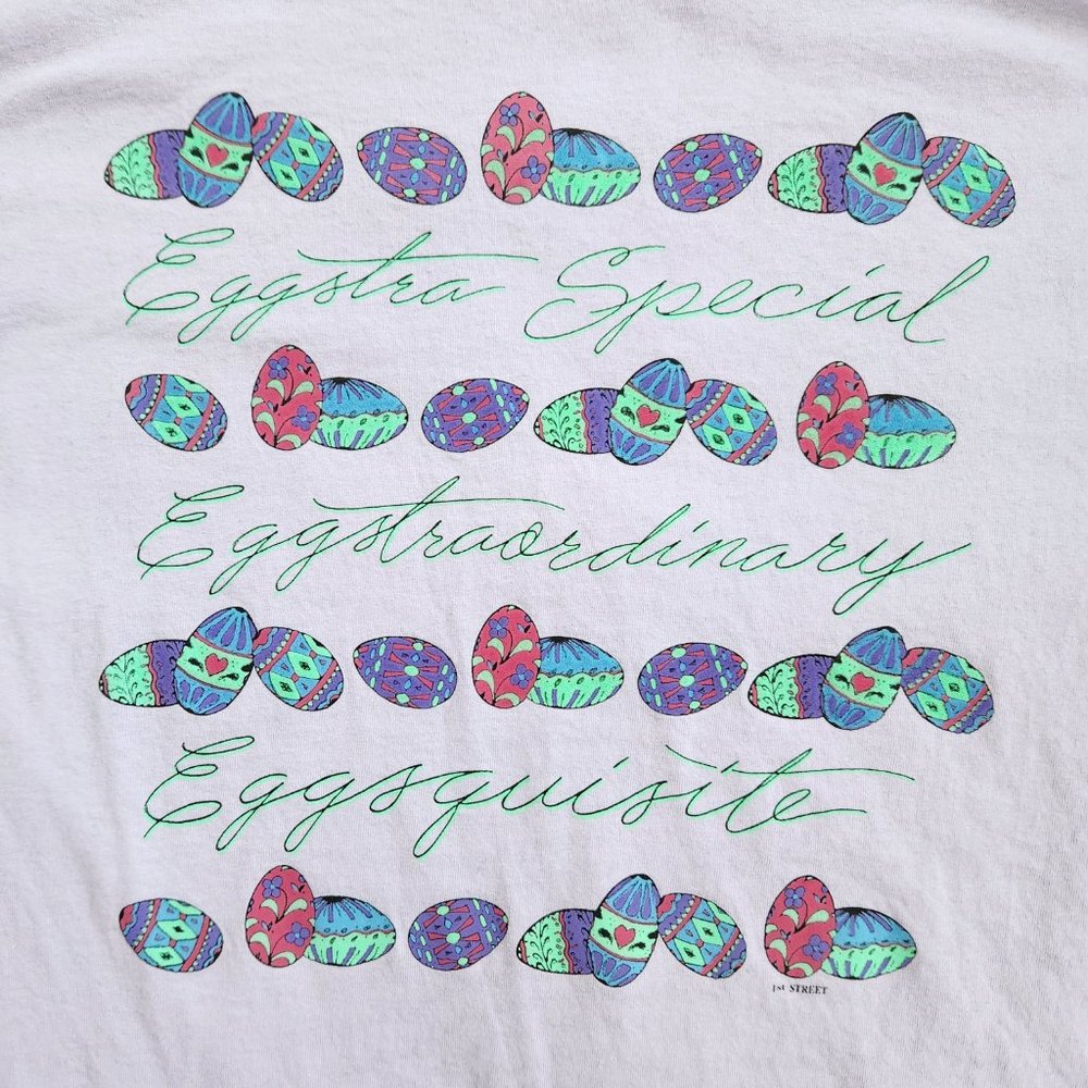 Vintage Easter Egg Graphic Tee Y2K Pastel Purple Gildan Short Sleeve Large - Picture 4 of 13